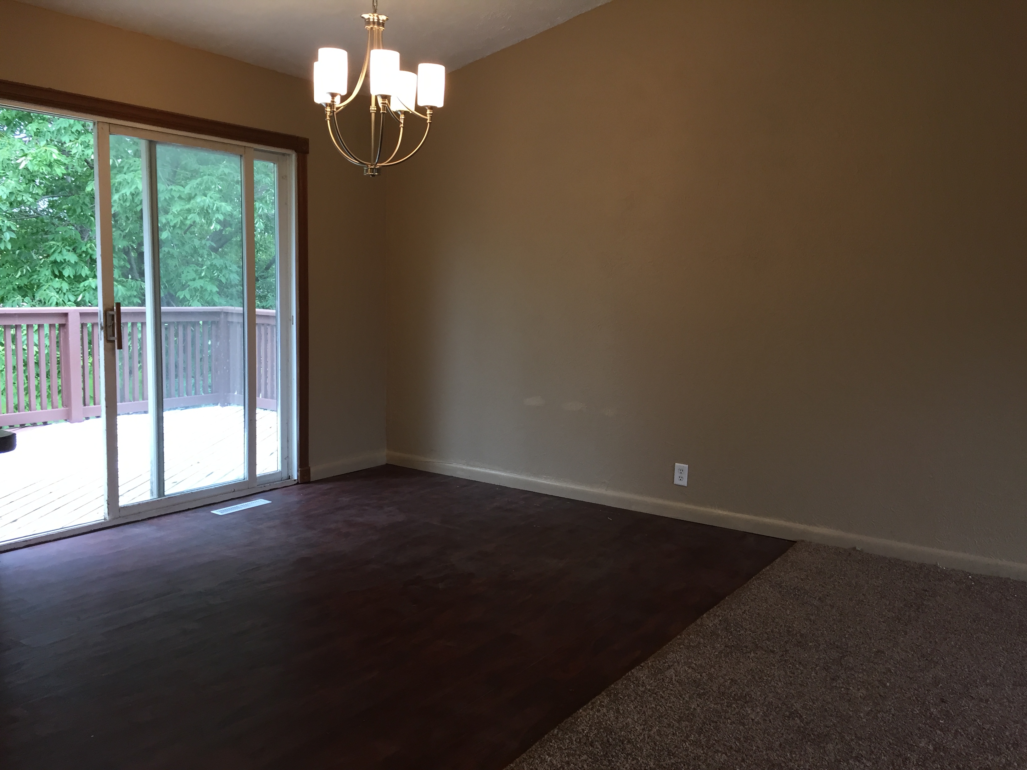 Conrad House Real Estate 105 Duesenberg SulenticFischels